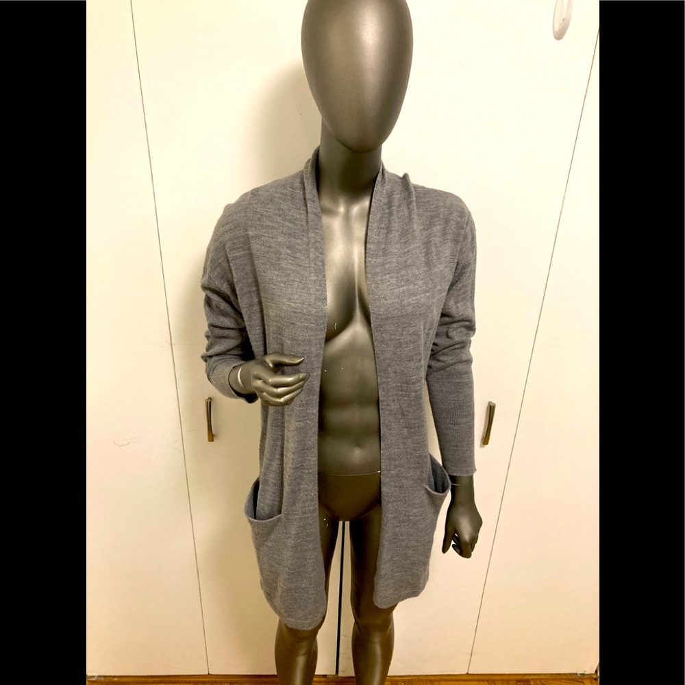 ZELLA YOGA SWEATER